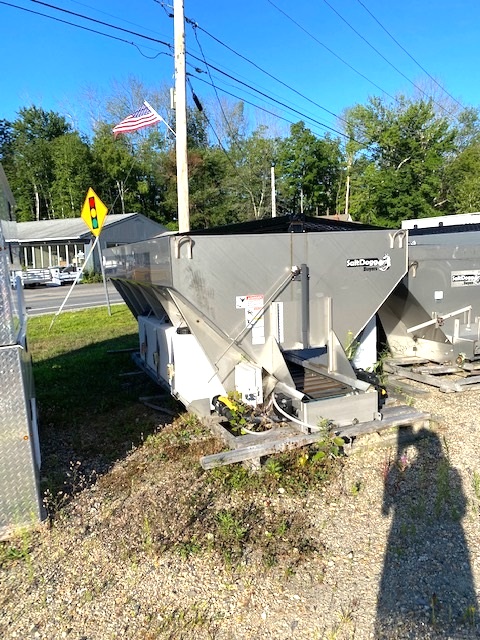 10’ 304 STAINLESS STEEL 7 CU YARD SPREADER.