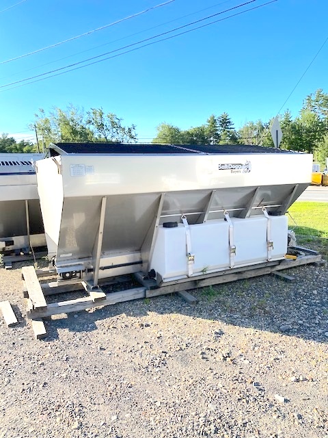 12’ 304 STAINLESS STEEL 10 CU YARD  SPREADER.